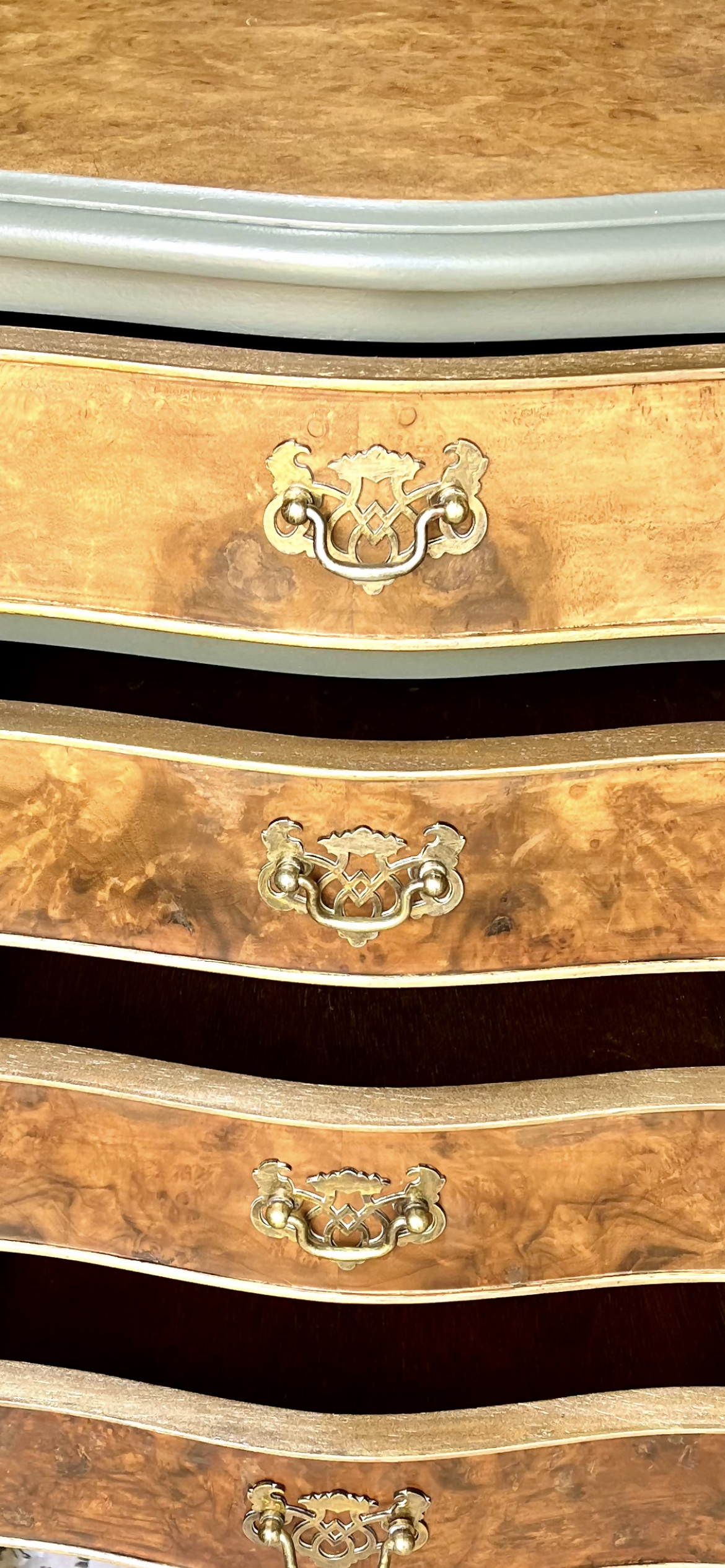 Vintage Burr Walnut Serpentine, Chest of Drawers.