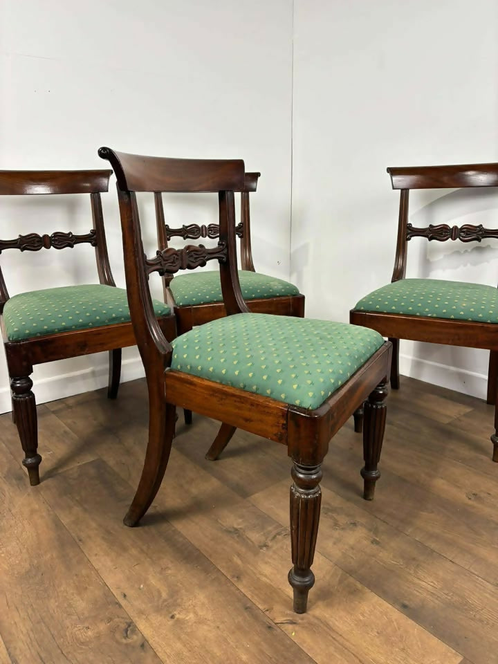 Victorian Set of Four Mahogany Slat Back Dining Chairs – Carved Backs, Turned Legs