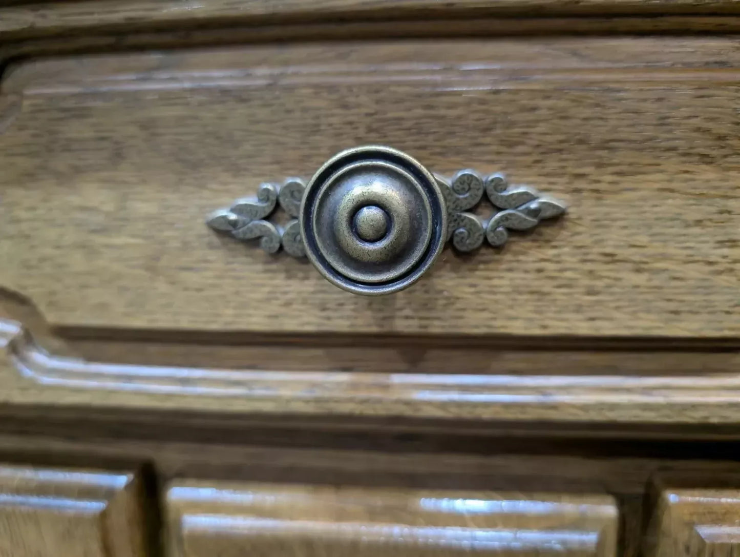 Large Solid Oak Dresser Cabinet Oak Veneer Leaded Glass Dresser Sideboard