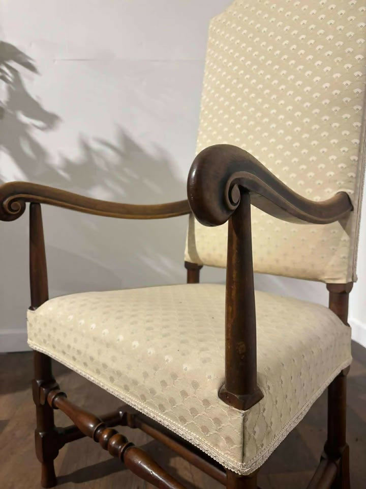 Early 20th Century Oak Framed Hump Back Side Chair