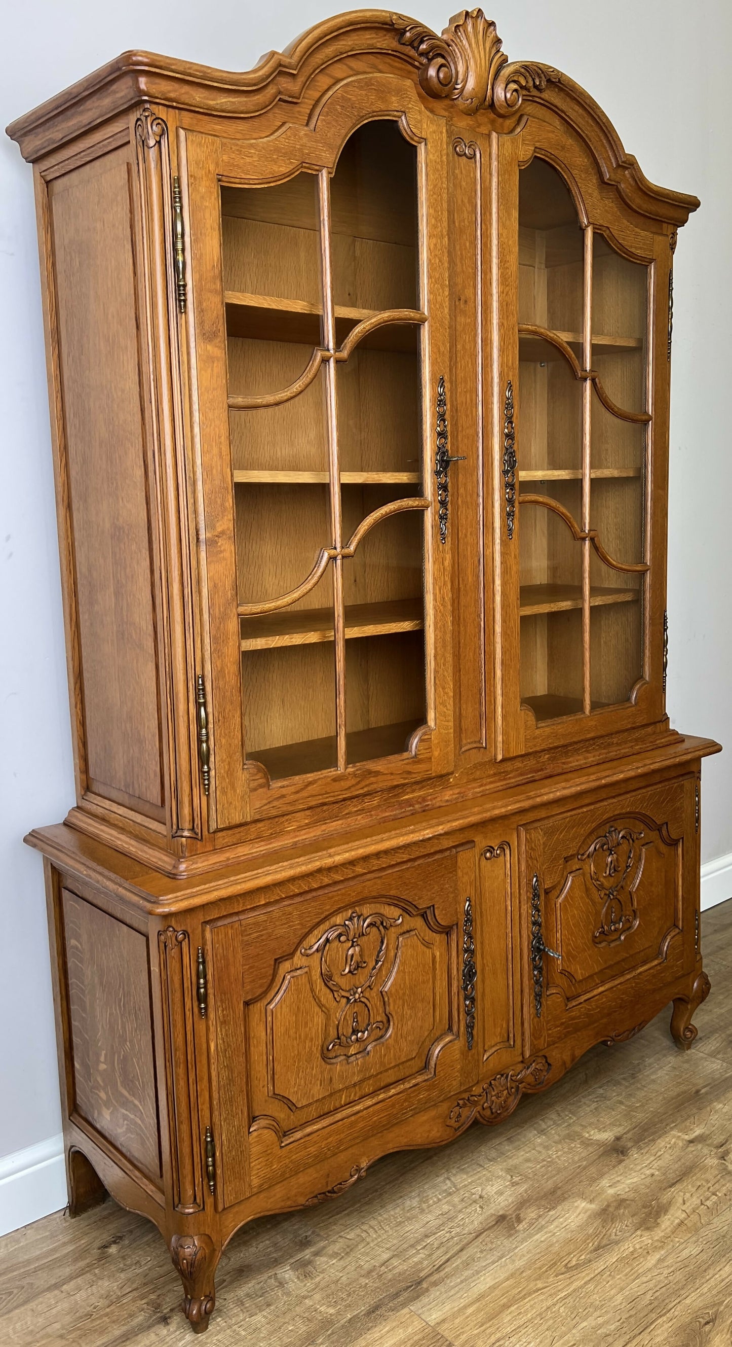 Bookcase Vintage French Louis XVI Oak Display Cabinet Carved Sideboard LOT 6283