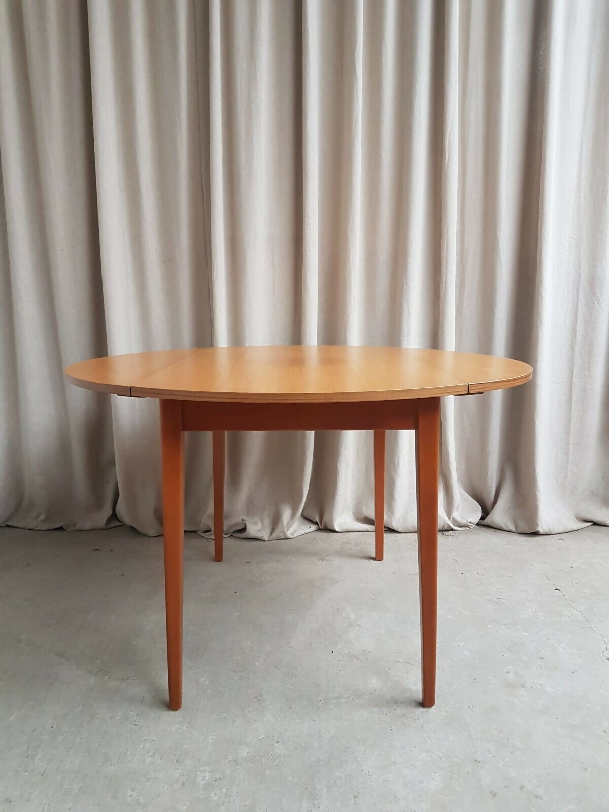 Vintage Mid Century Drop Leaf Oak Effect Extending Dining Table Danish Retro R655