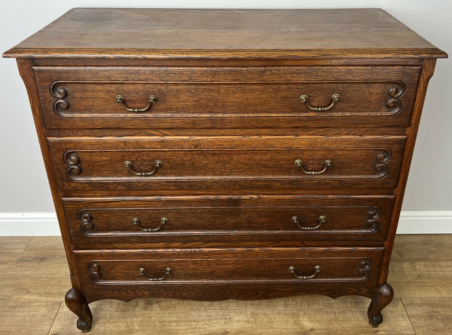 Chest of Drawers Vintage French Louis Oak 4 Drawers Carved Cabinet LOT 6269