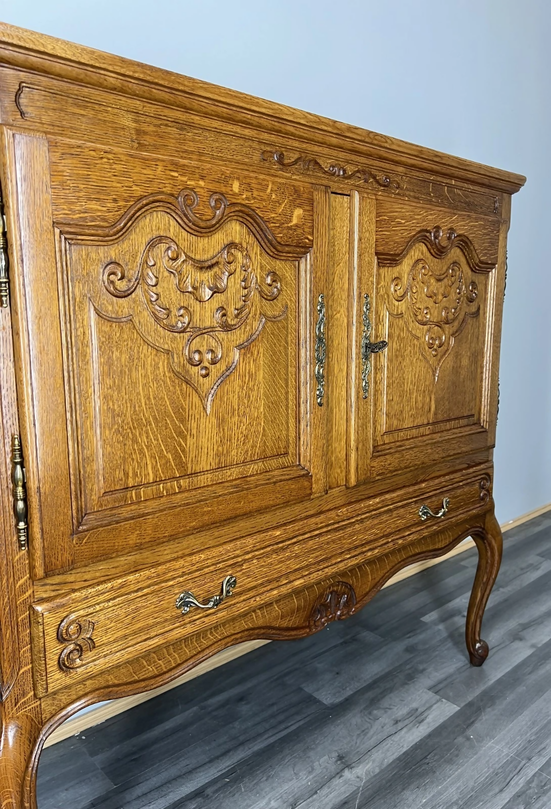 Cabinet Vintage French Louis XVI Style Oak Cupboard Carved Sideboard LOT 4017