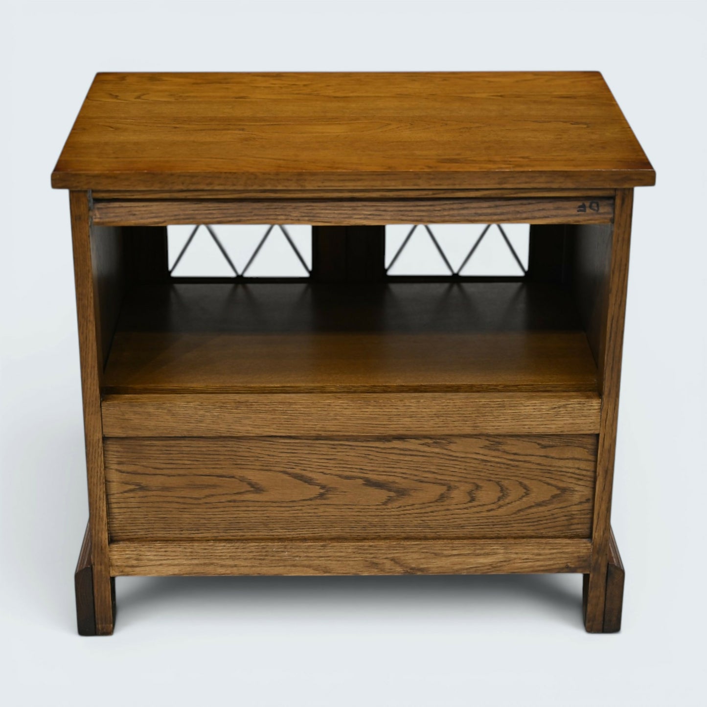 Old Charm TV Stand Video Cabinet Light Oak Made In England Free UK Delivery*