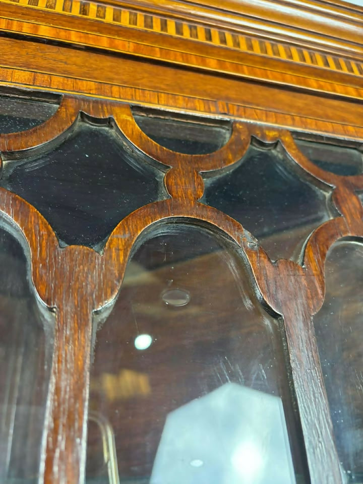 Edwardian Mahogany Inlaid Glass Fronted Corner Cabinet