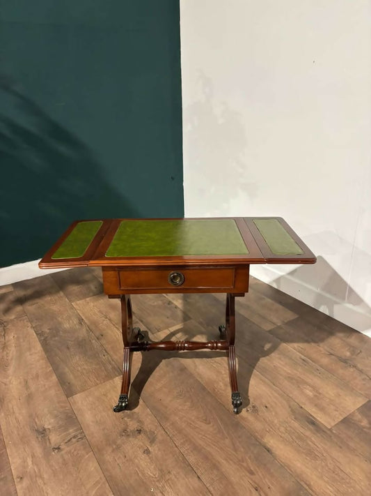 Vintage Drop leaf table of small proportions0