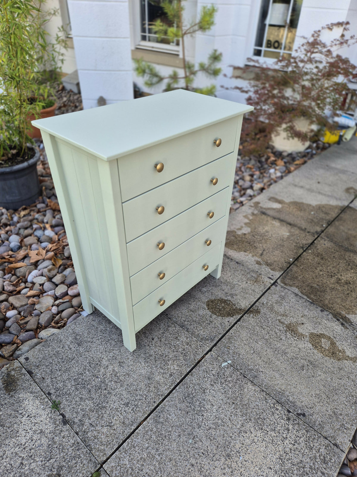 Gorgeous chest of drawers