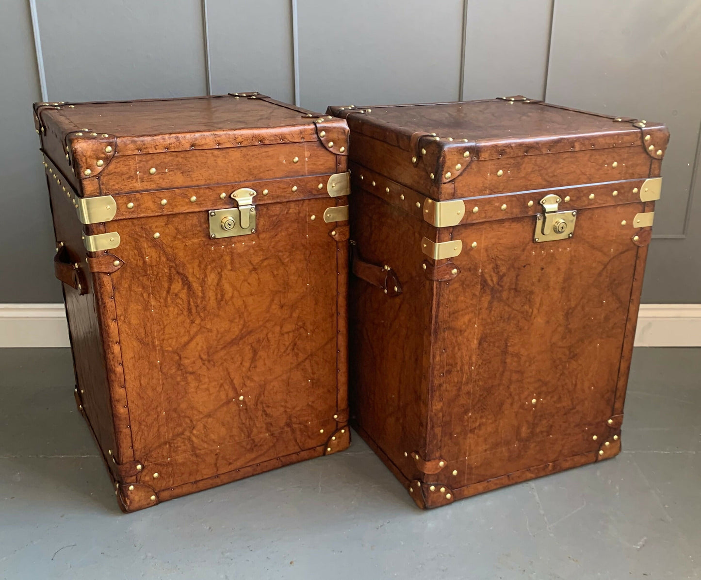 End Table Leather Colonial British Travel Trunks