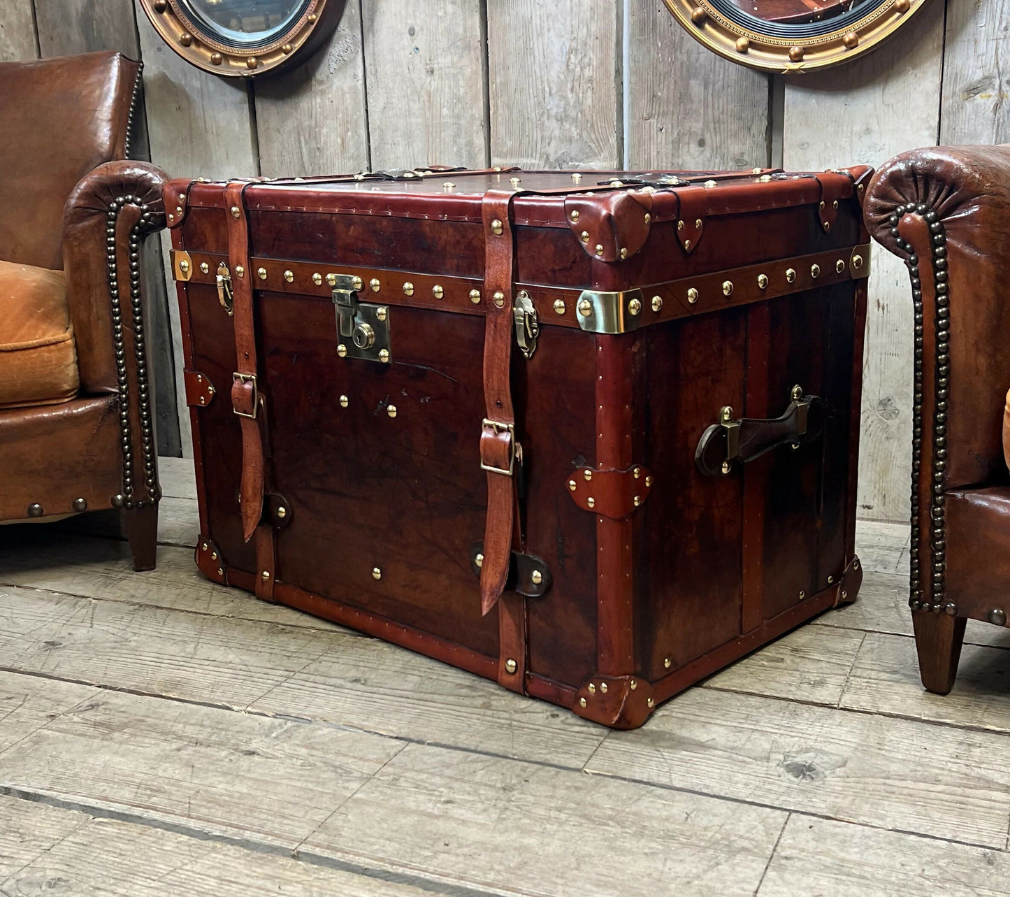 English handmade vintage luxury leather trunk - storage chest - rustic style