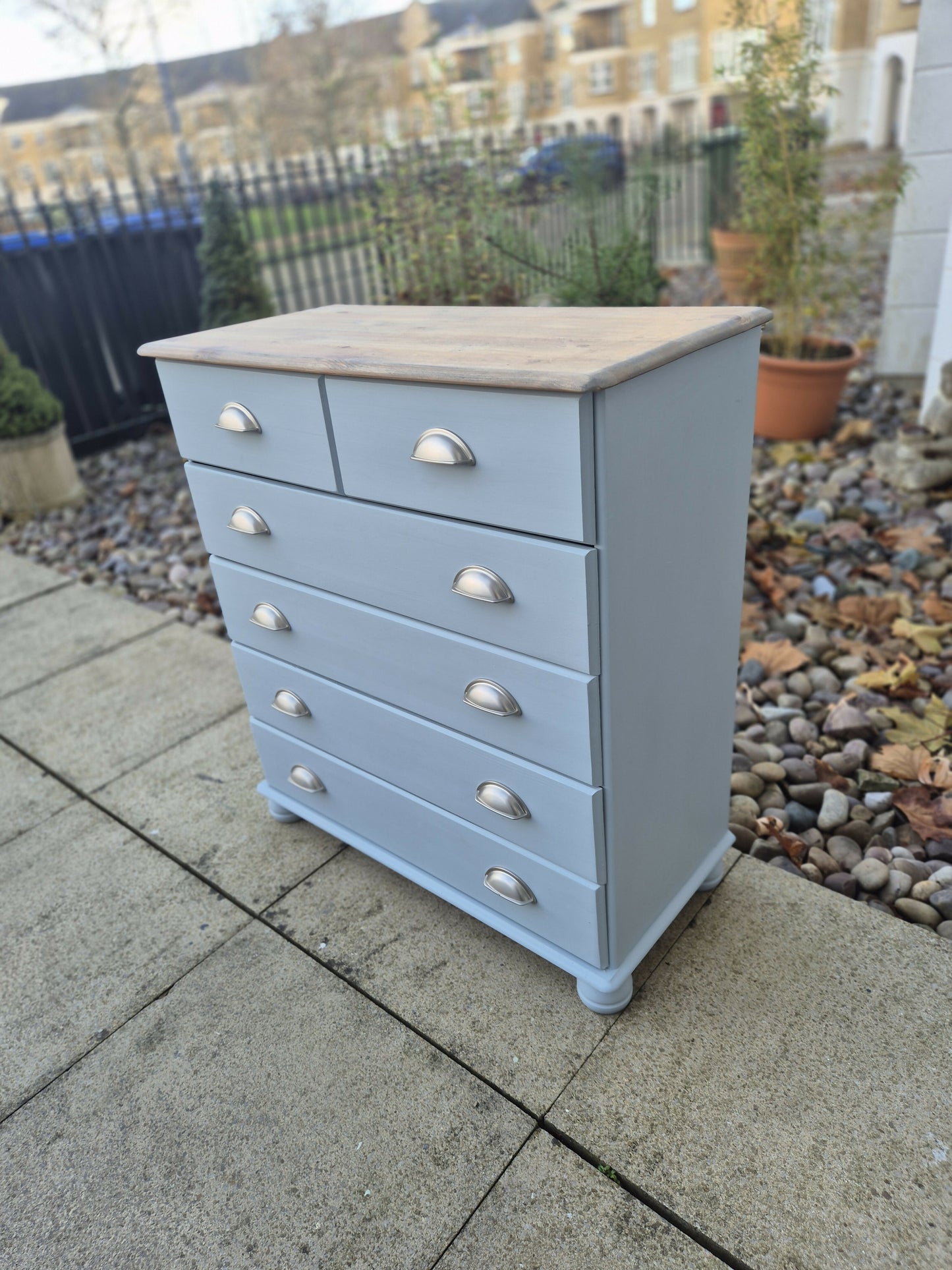 Beautiful chest of drawers