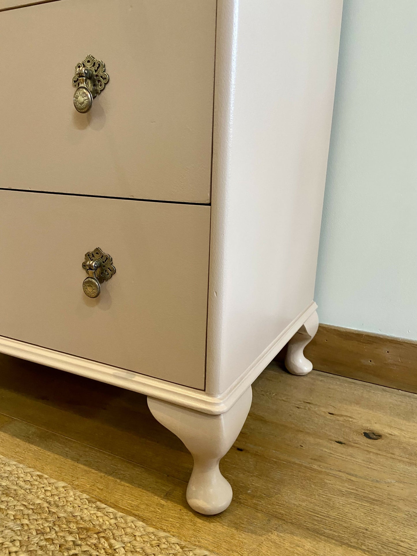 Vintage chest of drawers, pink