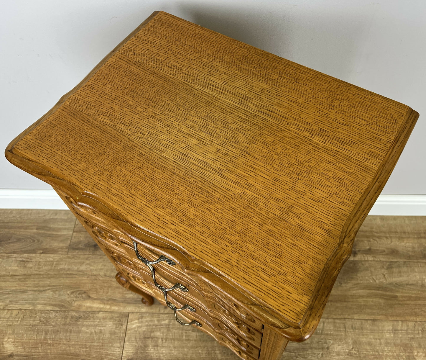 Chest of Drawers Vintage French Louis Oak 4 Drawers Carved Cabinet LOT 6231