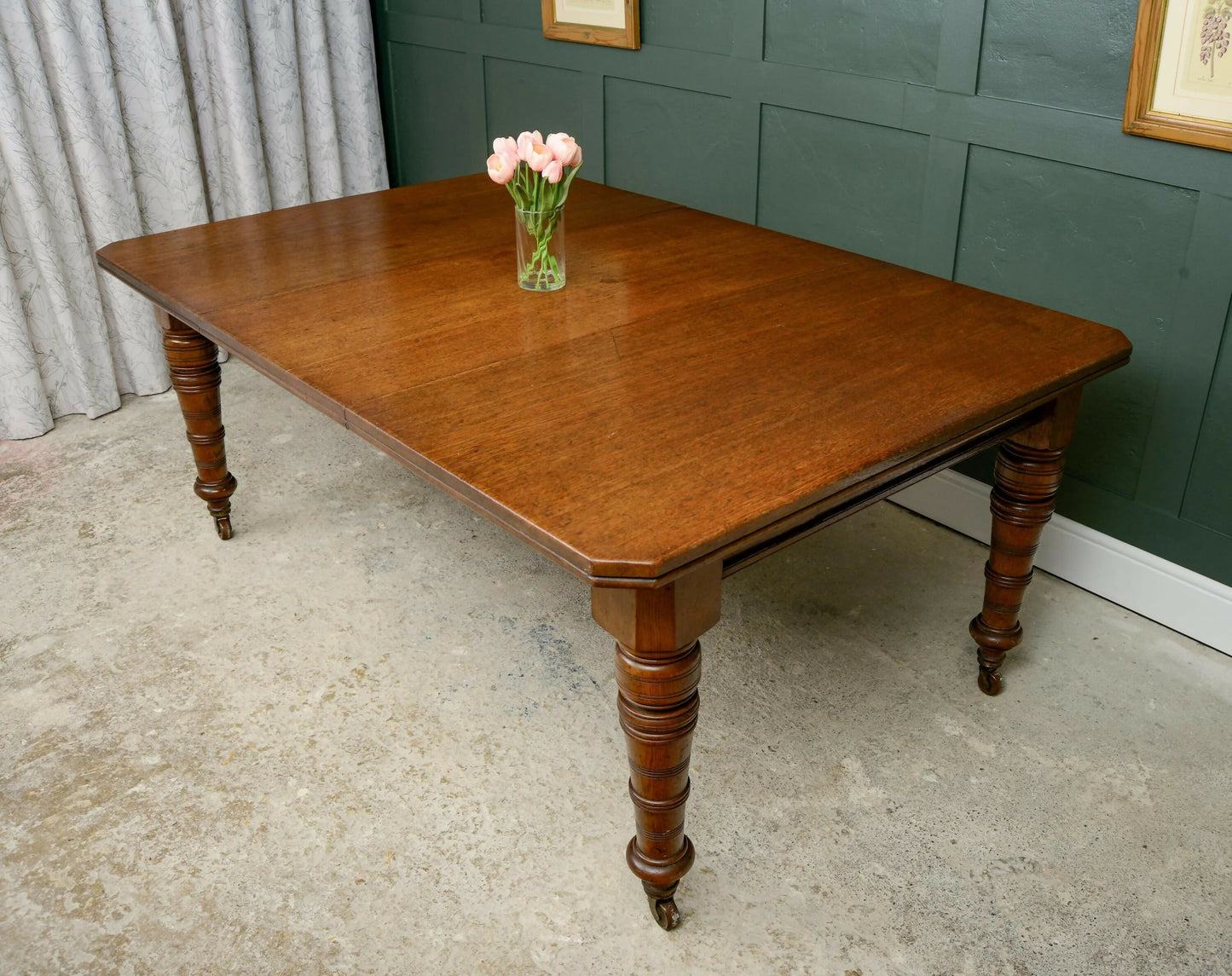 Victorian Oak Wind Out Dining Table with Extension Leaf - 181 cm