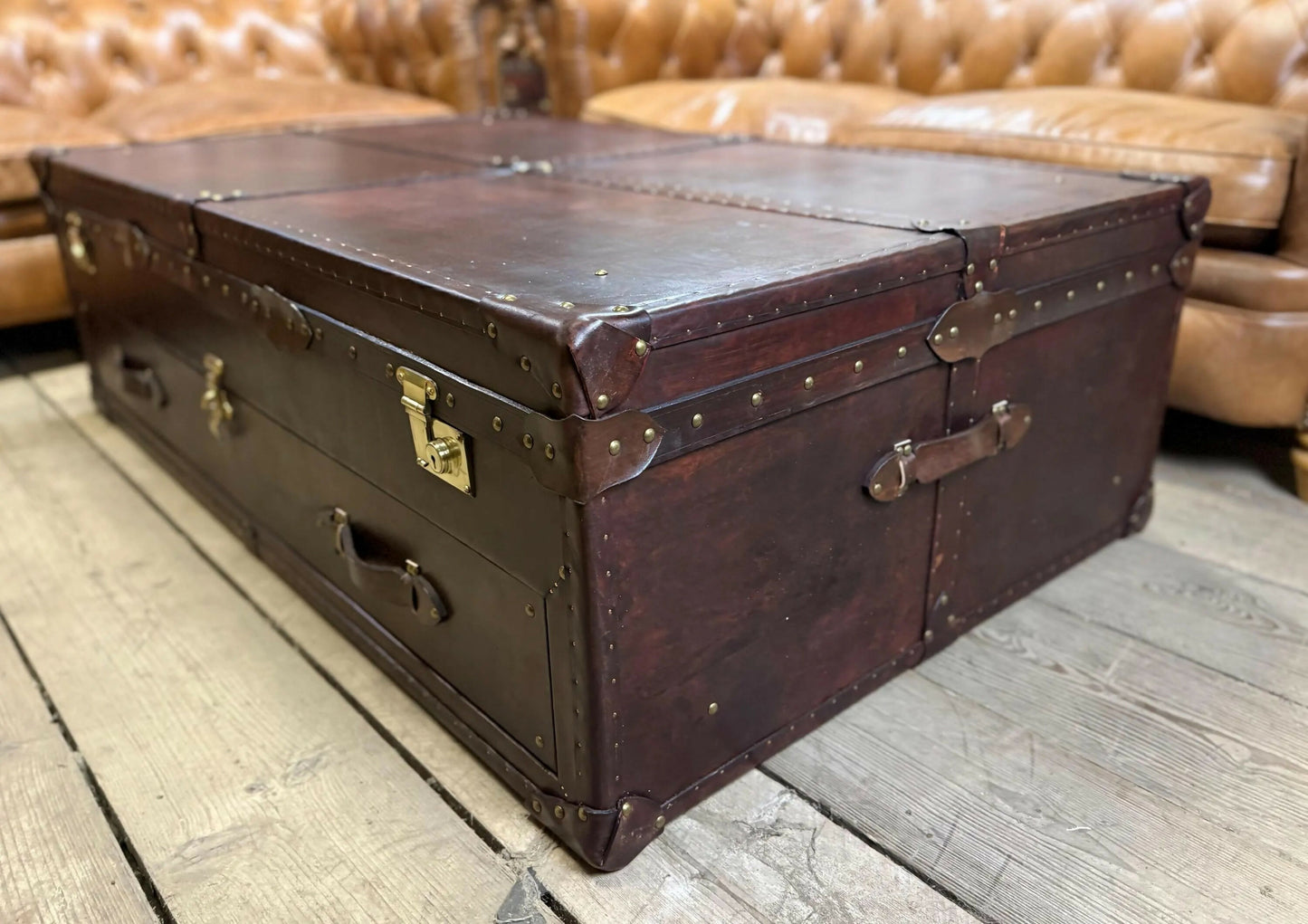 XXL Chestnut Brown Saddle Leather Reception Storage Trunk