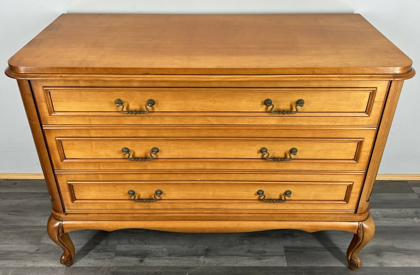Chest of Drawers Vintage French Louis XVI 3 Drawers Carved Cabinet LOT 4456