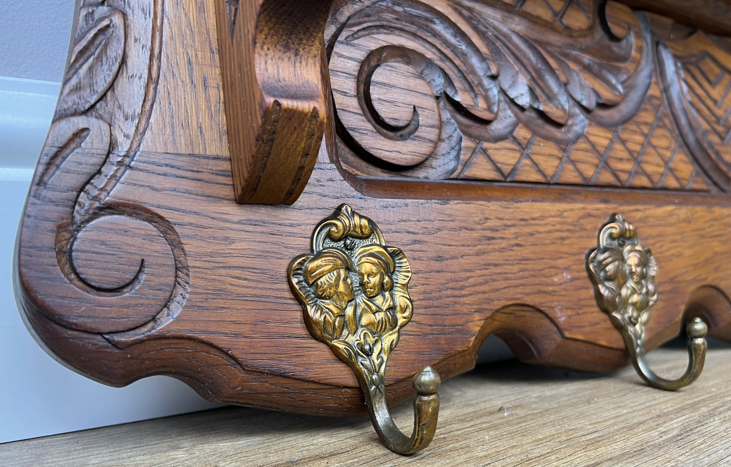 Coat Rack Vintage French Oak Wall Mounted 5 Hooks Carved Rack Hanger LOT 6294