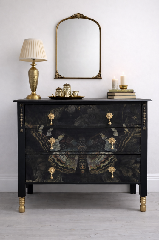 Vintage chest of drawers in dark green and black