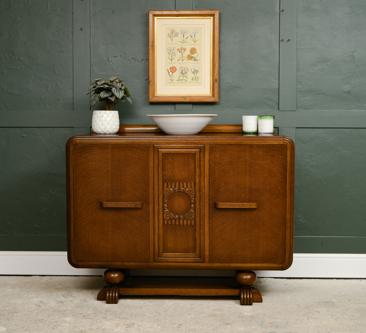 Art Deco Oak Sideboard Buffet with Drawers Inside