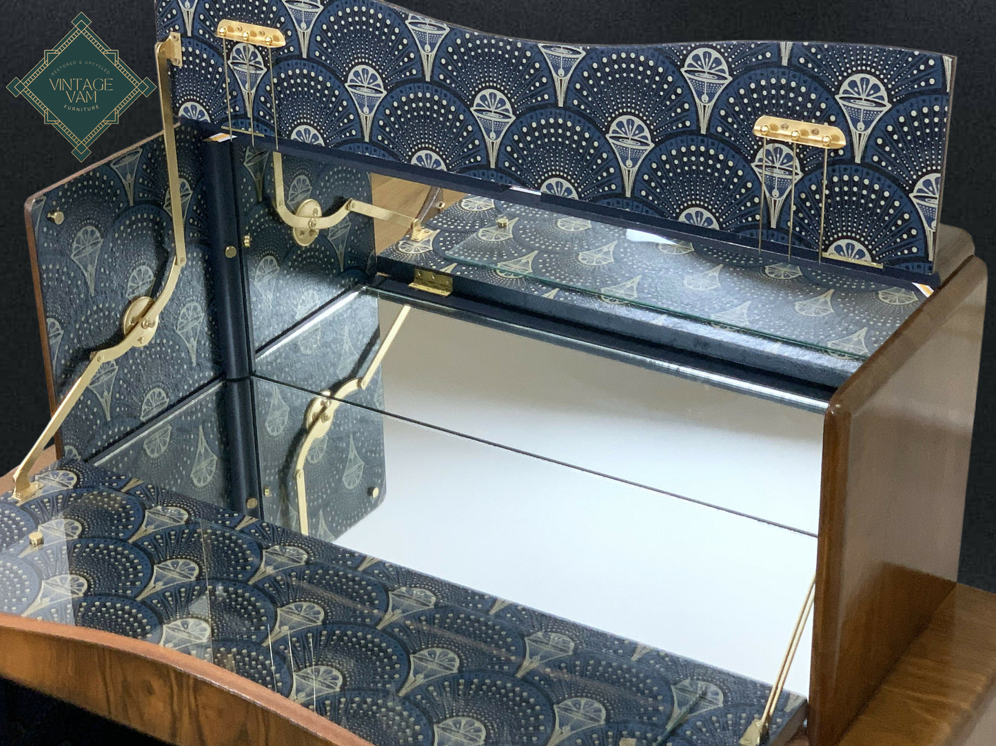 Art deco drinks cocktail cabinet