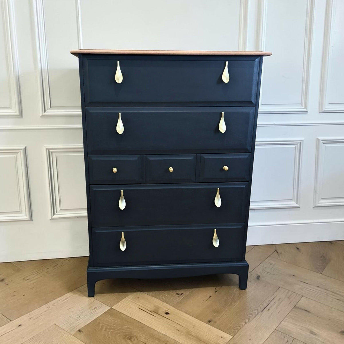 Stag minstrel black chest of drawers vintage tallboy with exposed wood top