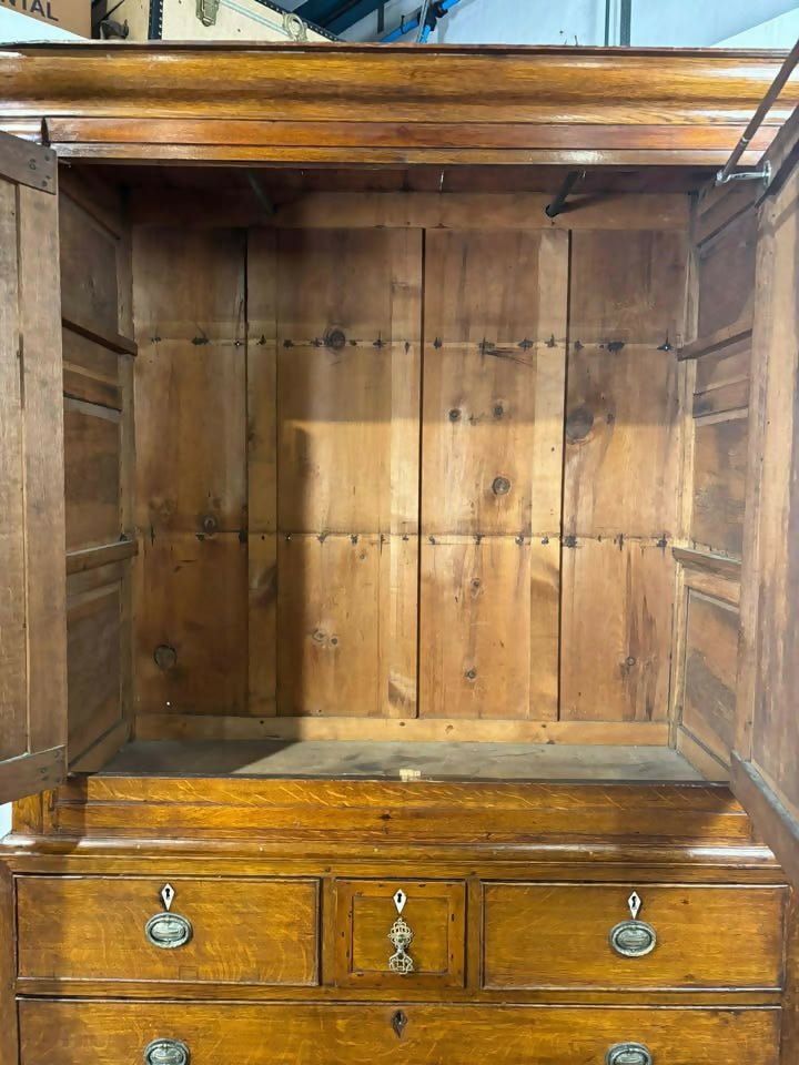 Georgian Oak Press Cupboard