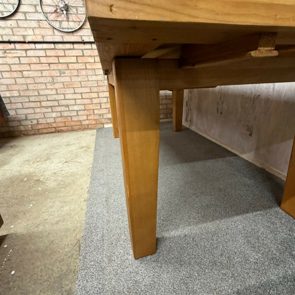 Large Extending Dining Table Oak Furniture Land Chunky Legs 7ft+ Seats 8
