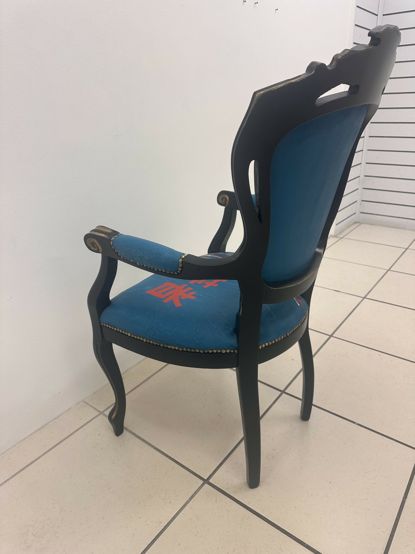 Striking, vintage occasional chair with Japanese style Geisha Girl design