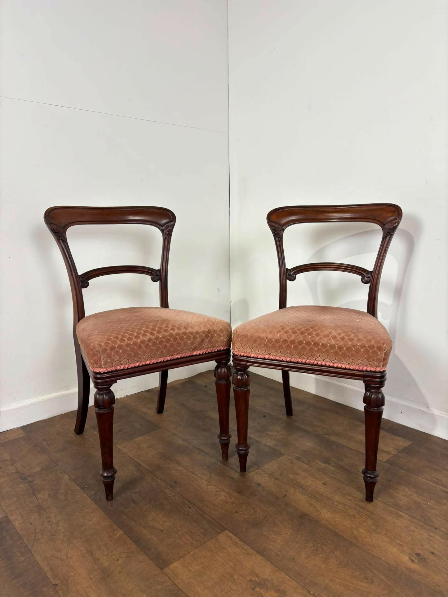 Pair of Victorian Mahogany Side Chairs on Turned Legs