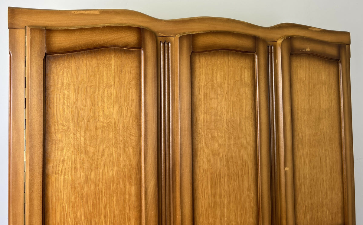Wardrobe Vintage French Louis Oak Triple Door Carved Armoire Cabinet LOT 6534