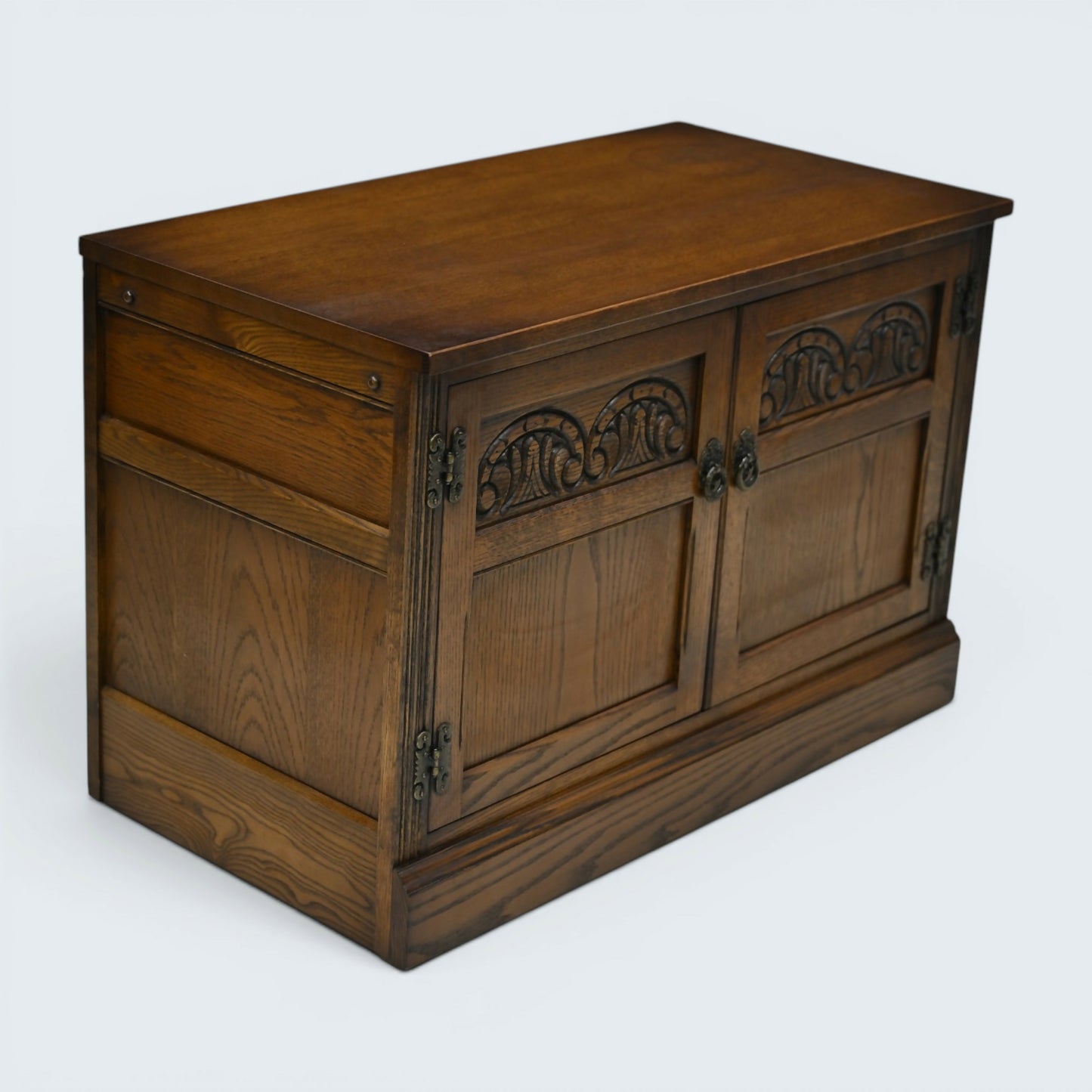 Old Charm Low Sideboard Light Oak Vintage Furniture Storage FREE UK Delivery
