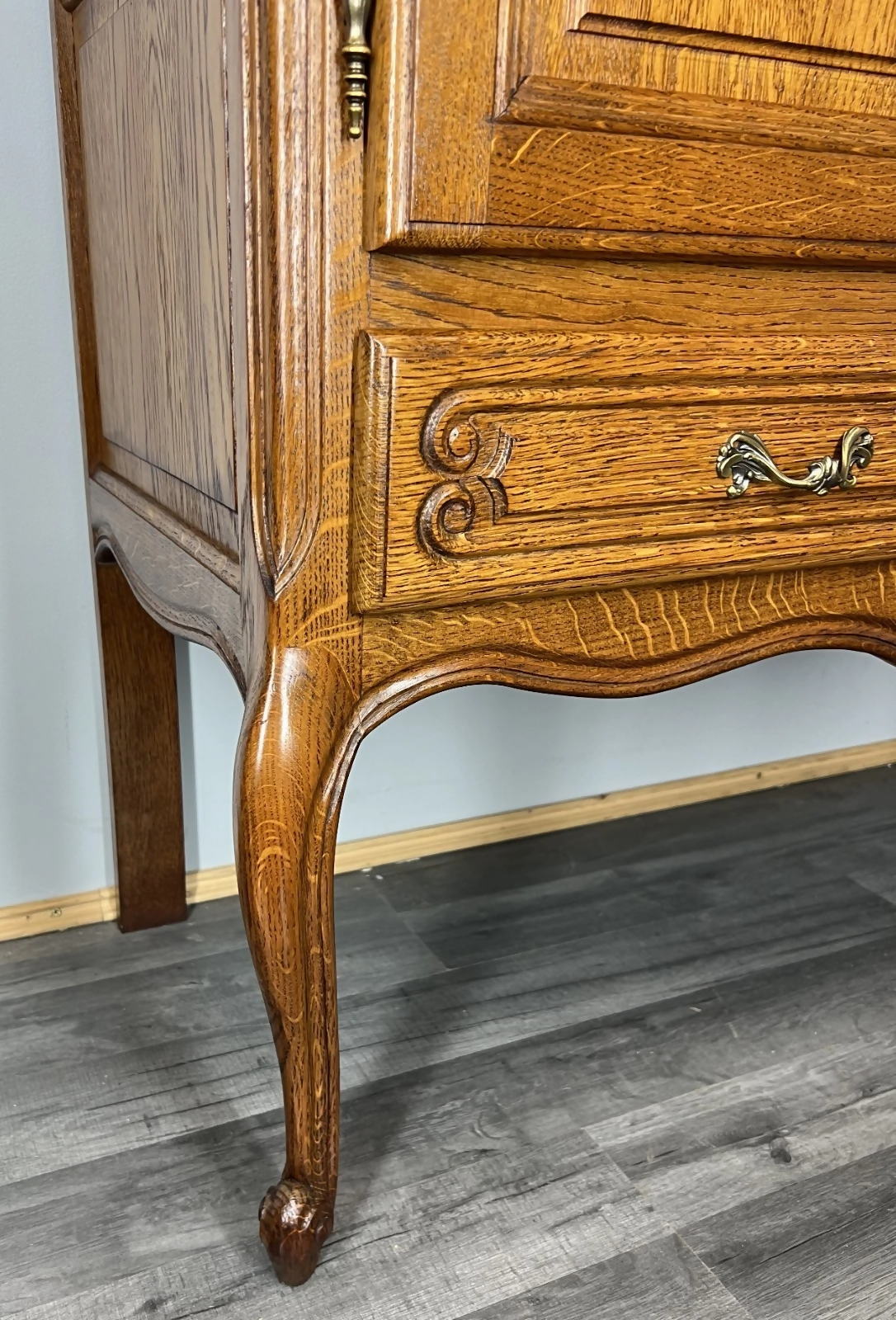 Cabinet Vintage French Louis XVI Style Oak Cupboard Carved Sideboard LOT 4017