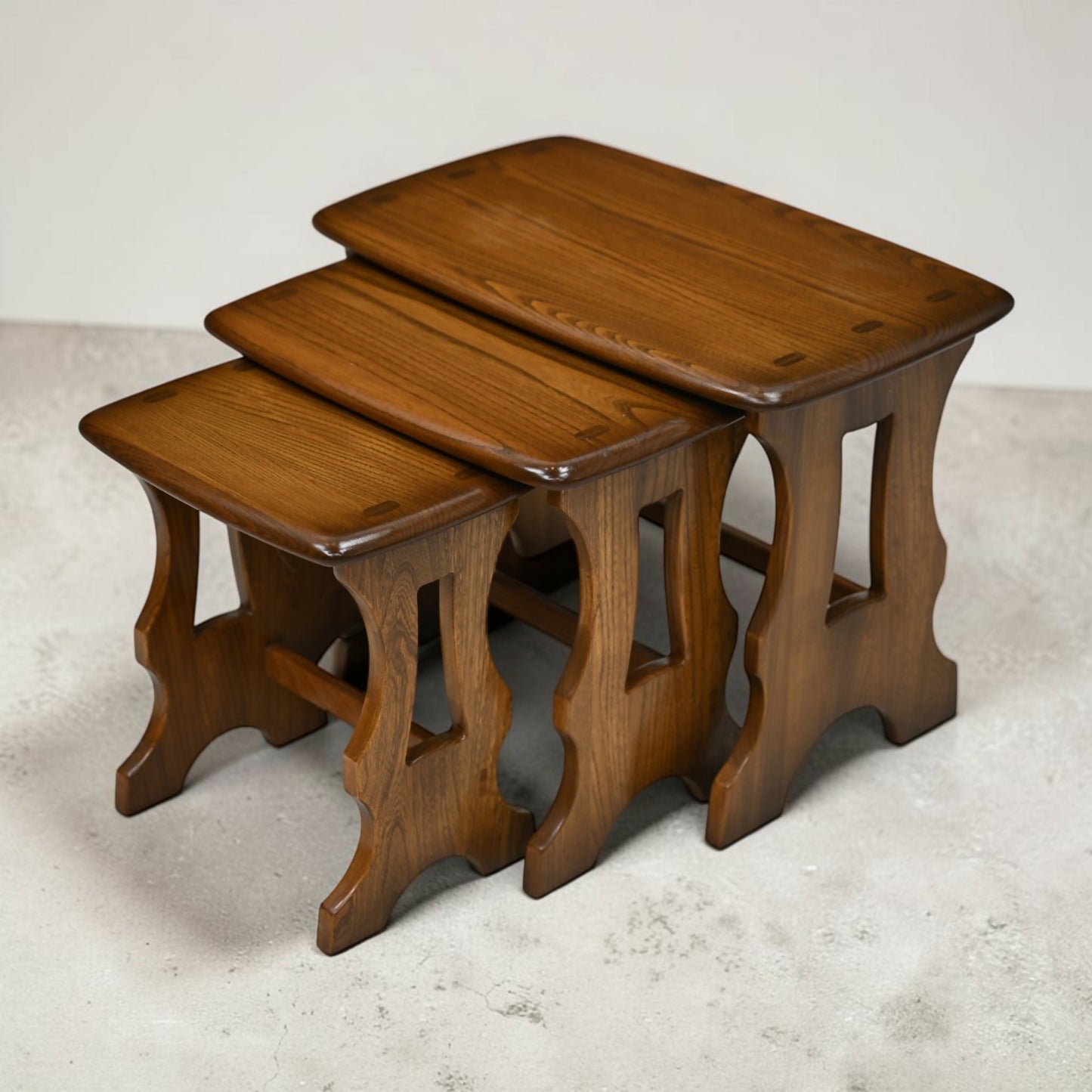 Ercol Nest Of Tables Solid Elm Side Tables Pressed Gold Badge GD FREE Delivery*