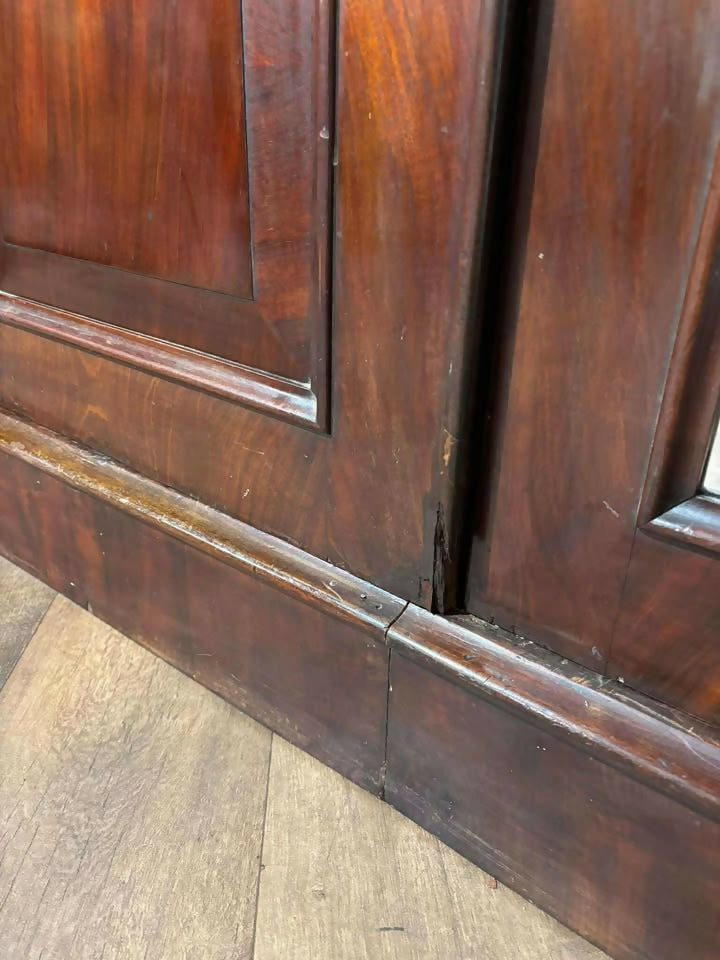 Victorian Mahogany Triple Wardrobe / Compactum
