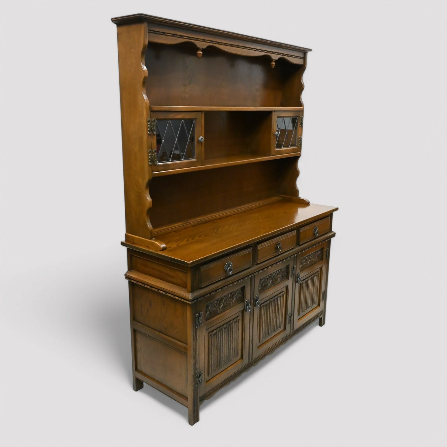 Old Charm Oak Dresser In Light Oak Finish Tudor Style 4ft 6" W FREE UK Delivery. SBR10169/0603E