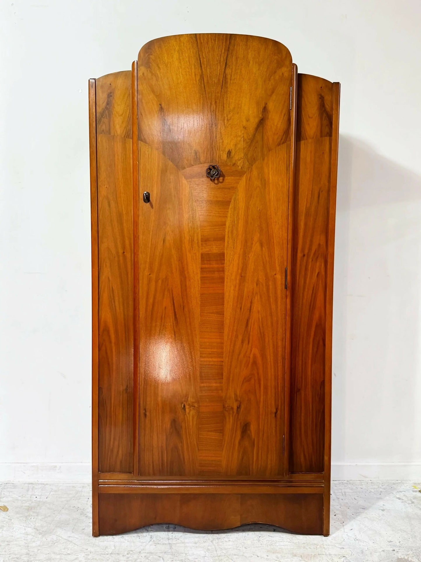 Mid century retro vintage gentlemen’s wardrobe small set