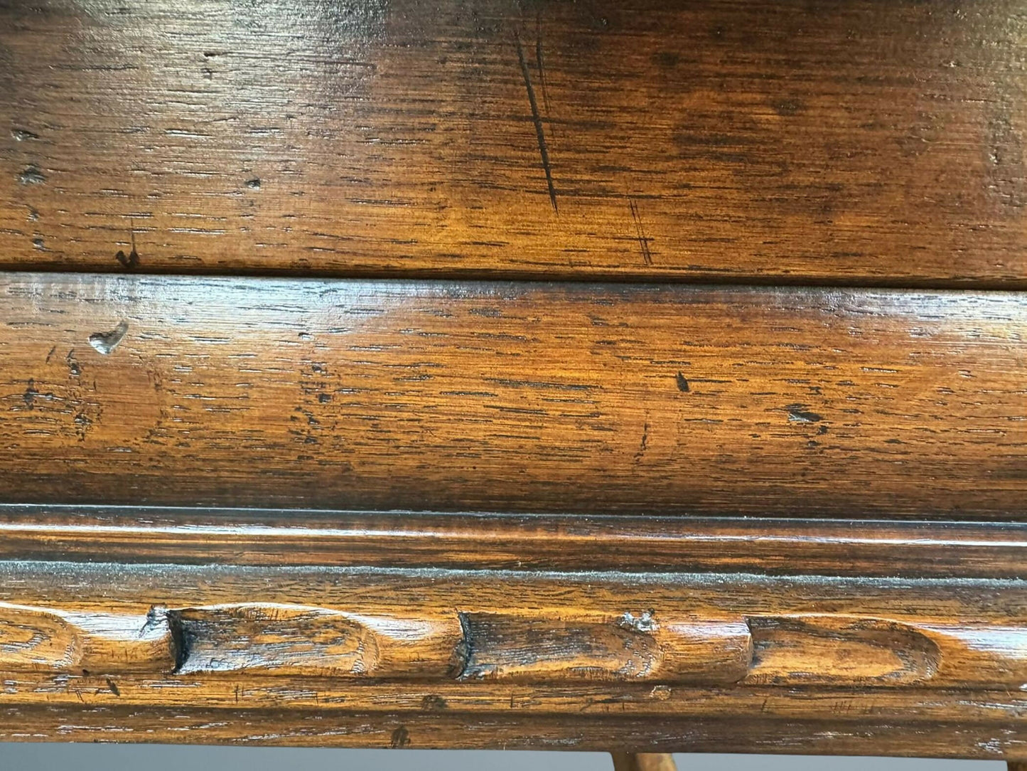 Large Oak Extending Dining Table Seats 8-10