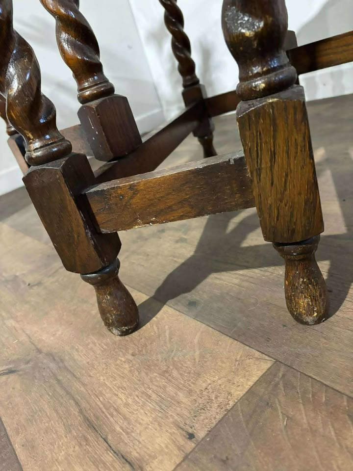 Vintage Oak Gateleg Table with Pie Crust Edge