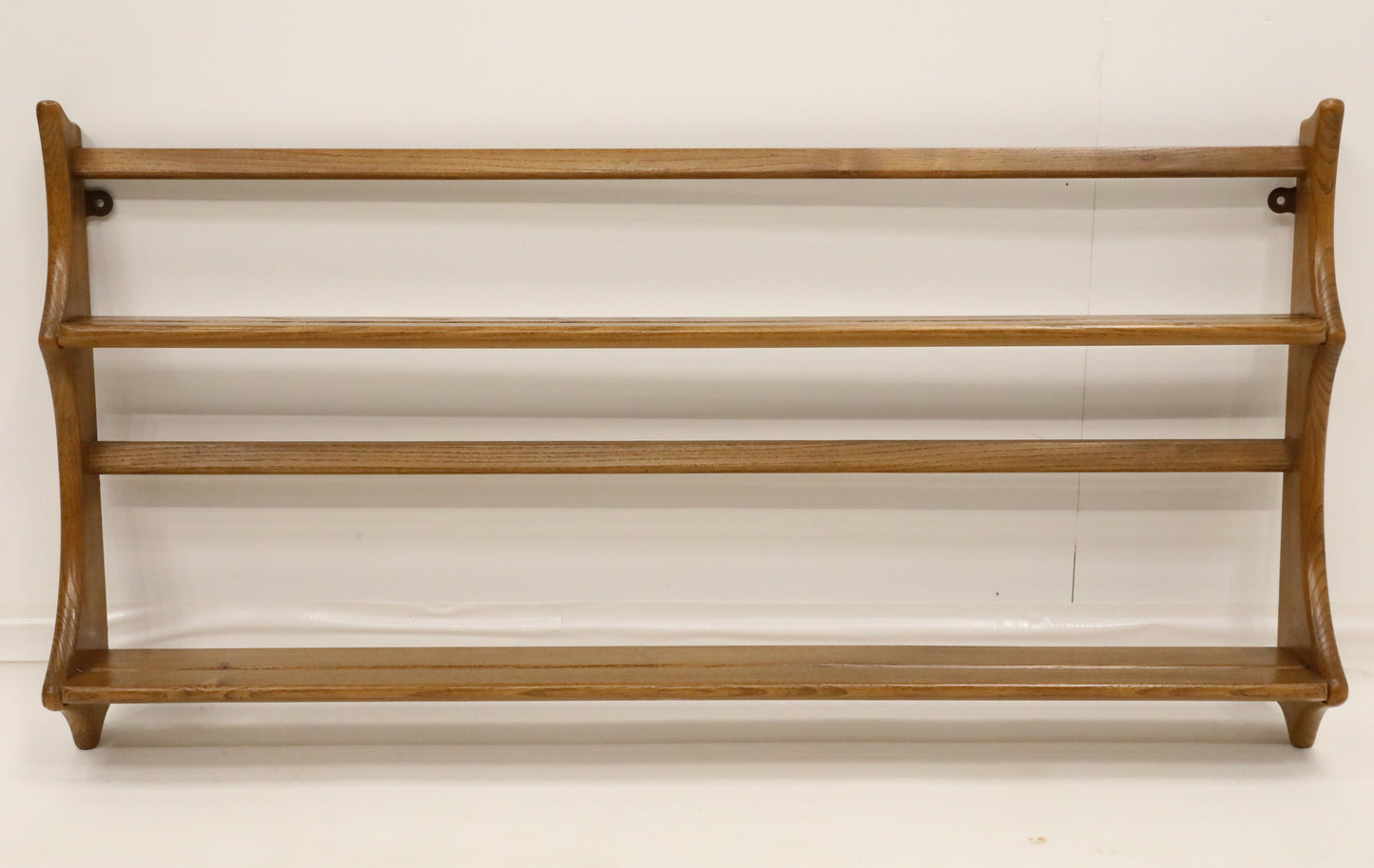 Ercol Open Plate Rack Model 268 Golden Dawn EX Con FREE Nationwide Delivery. SBR7643/2411B