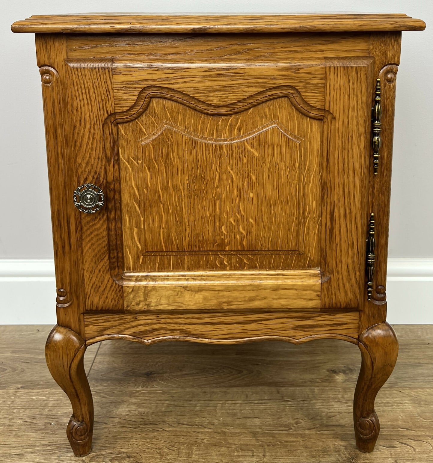 Pair of Bedside Tables Vintage French Louis Oak Nightstands Cabinets LOT 6295