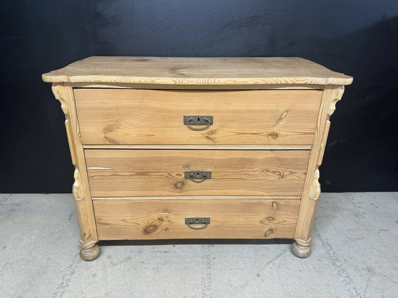 Pine 3 Drawer Chest of Drawers
