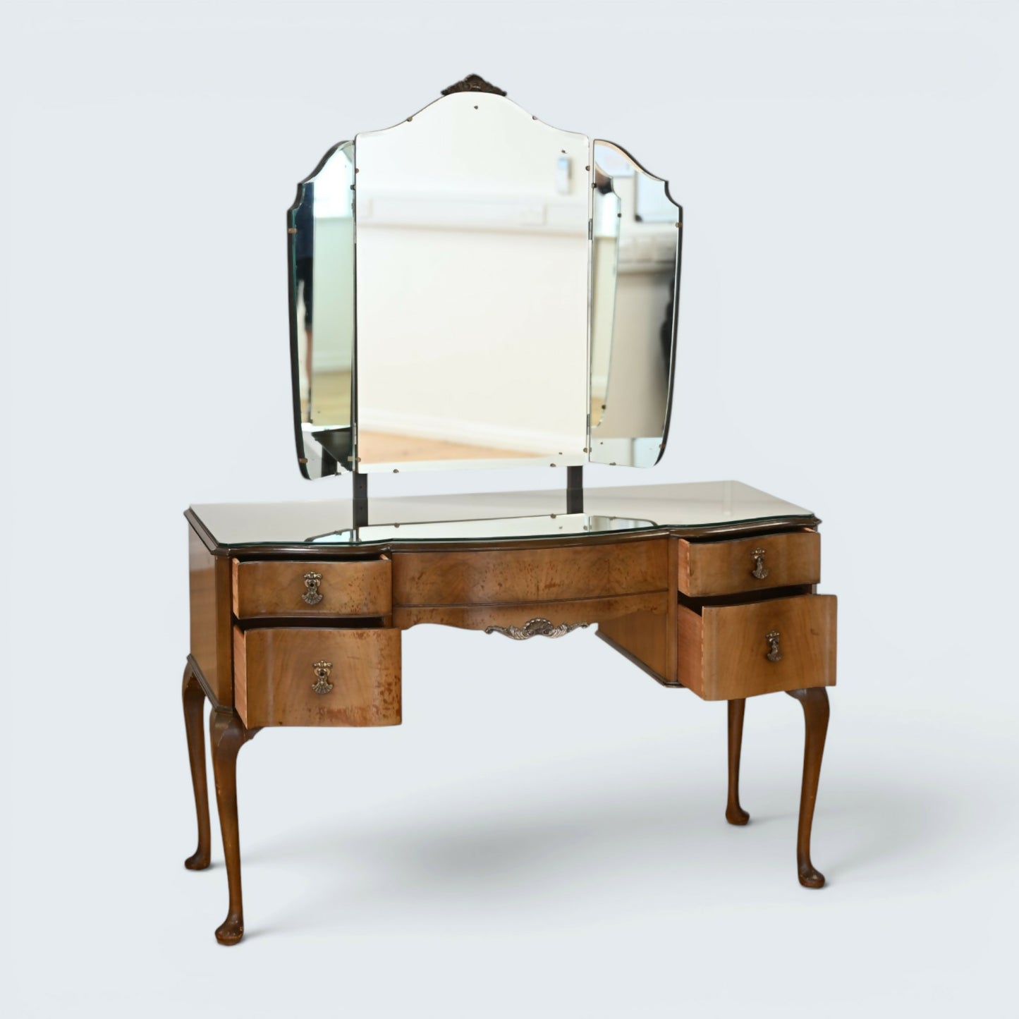 Wrighton Dressing Table Queen Anne Style Triple Mirrors FREE UK Delivery