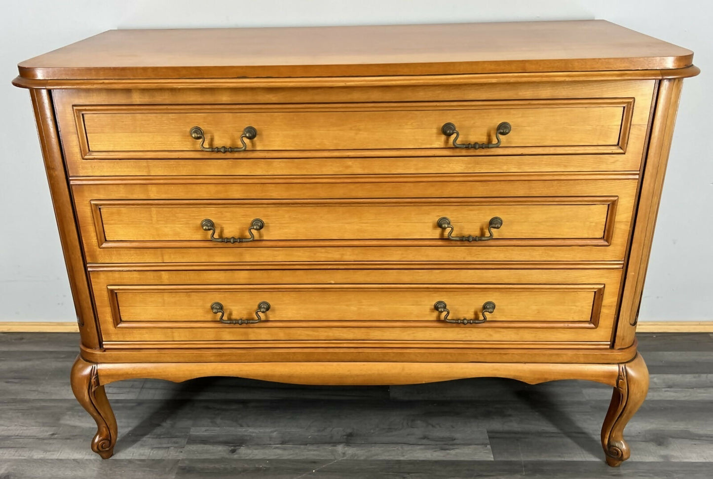 Chest of Drawers Vintage French Louis XVI 3 Drawers Carved Cabinet LOT 4456