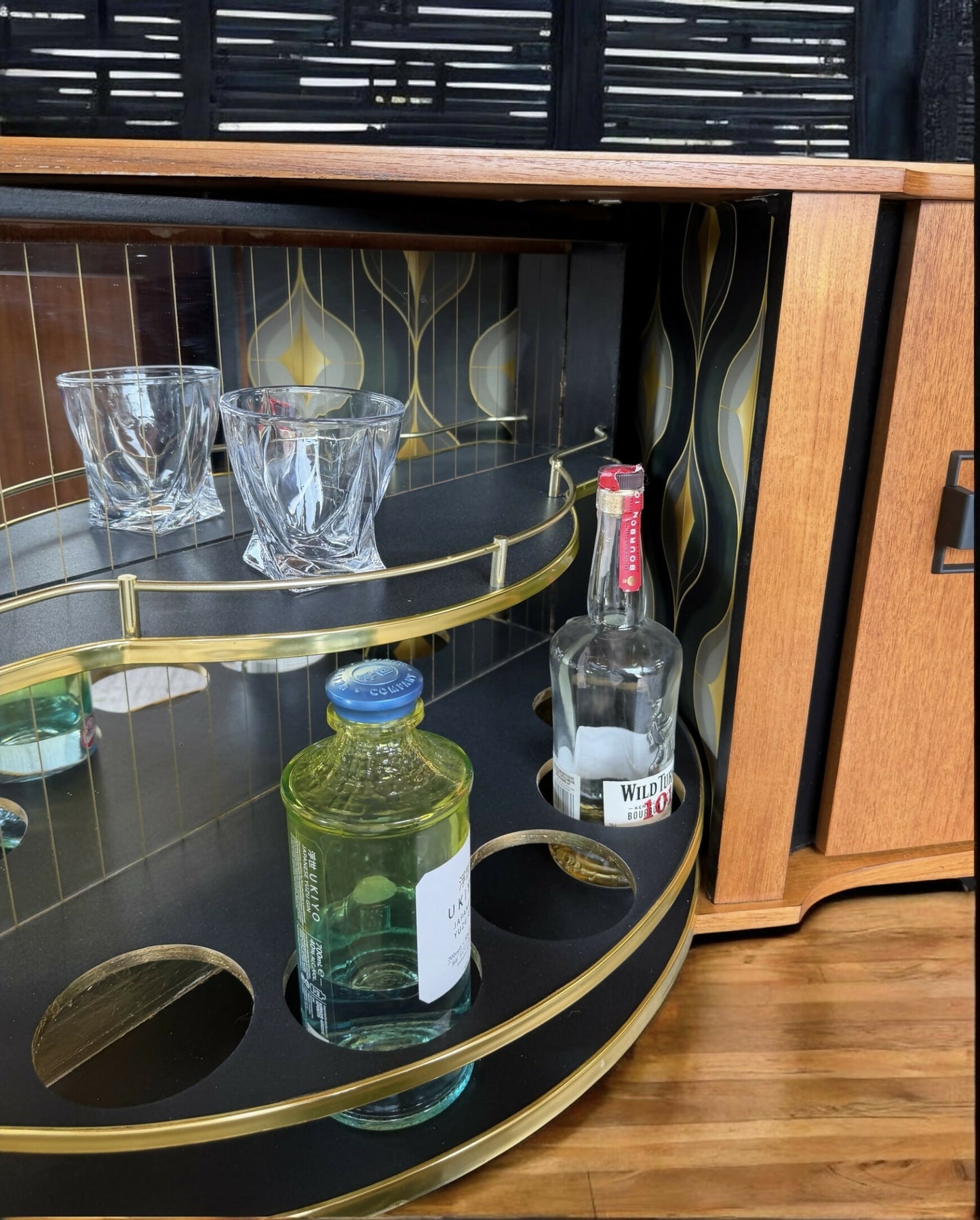 Stunning Beautility Drinks Cabinet, with central rotating bar.