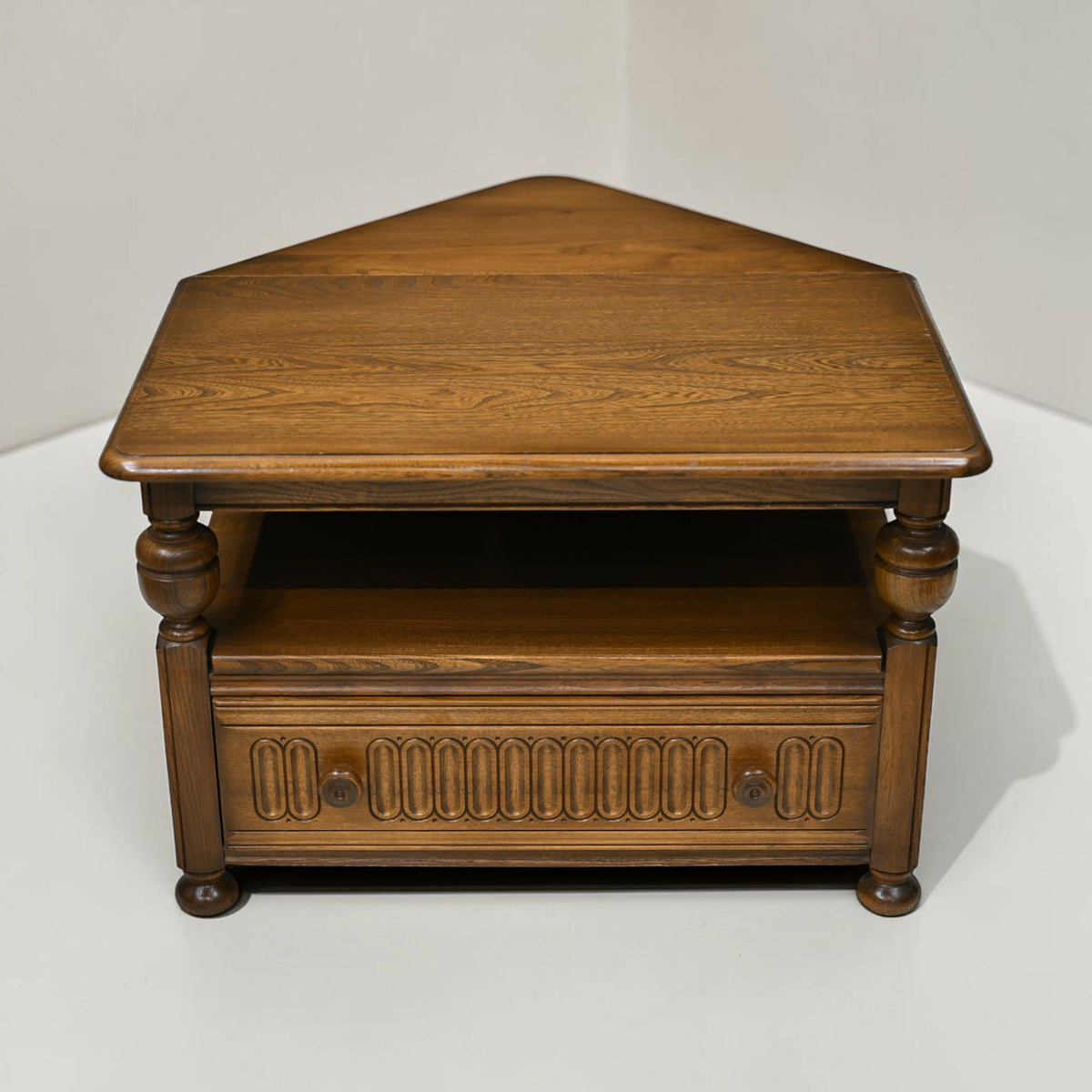 Ercol Corner TV Stand Corner Flap Golden Dawn Finish Strong *FREE UK Delivery