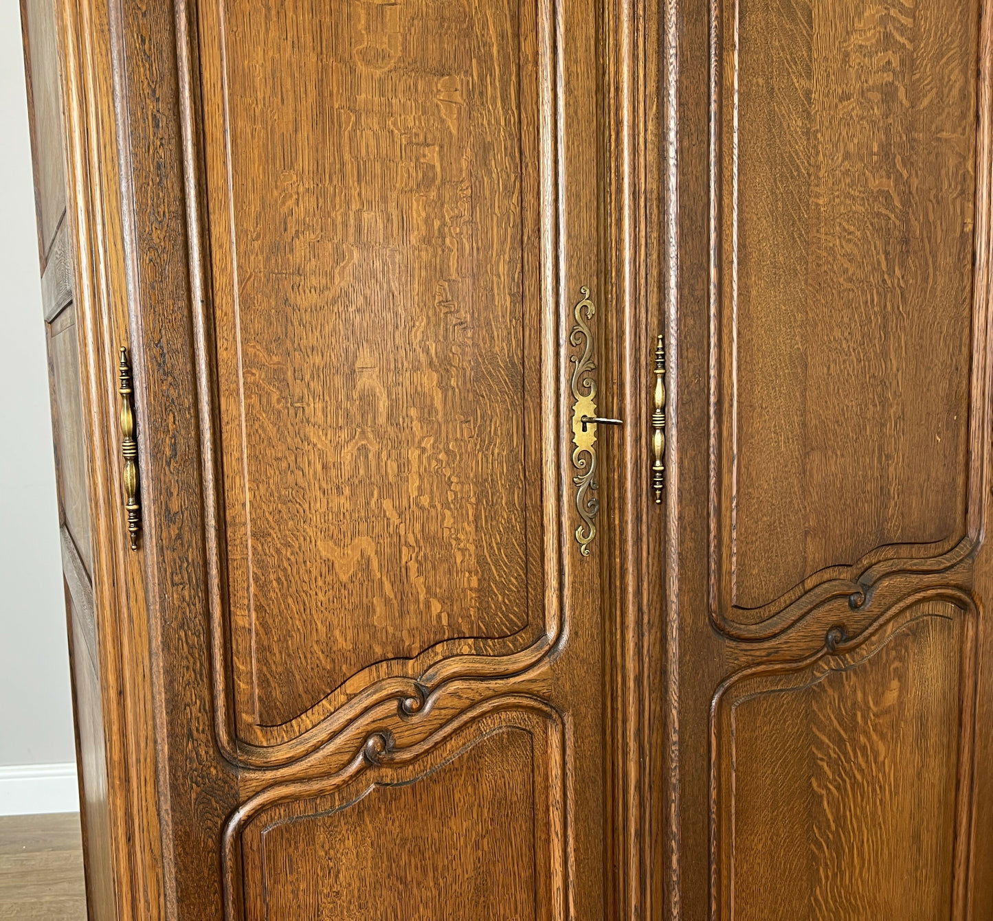 Wardrobe Vintage French Louis XVI Style Oak Four Door Carved Armoire LOT 6113