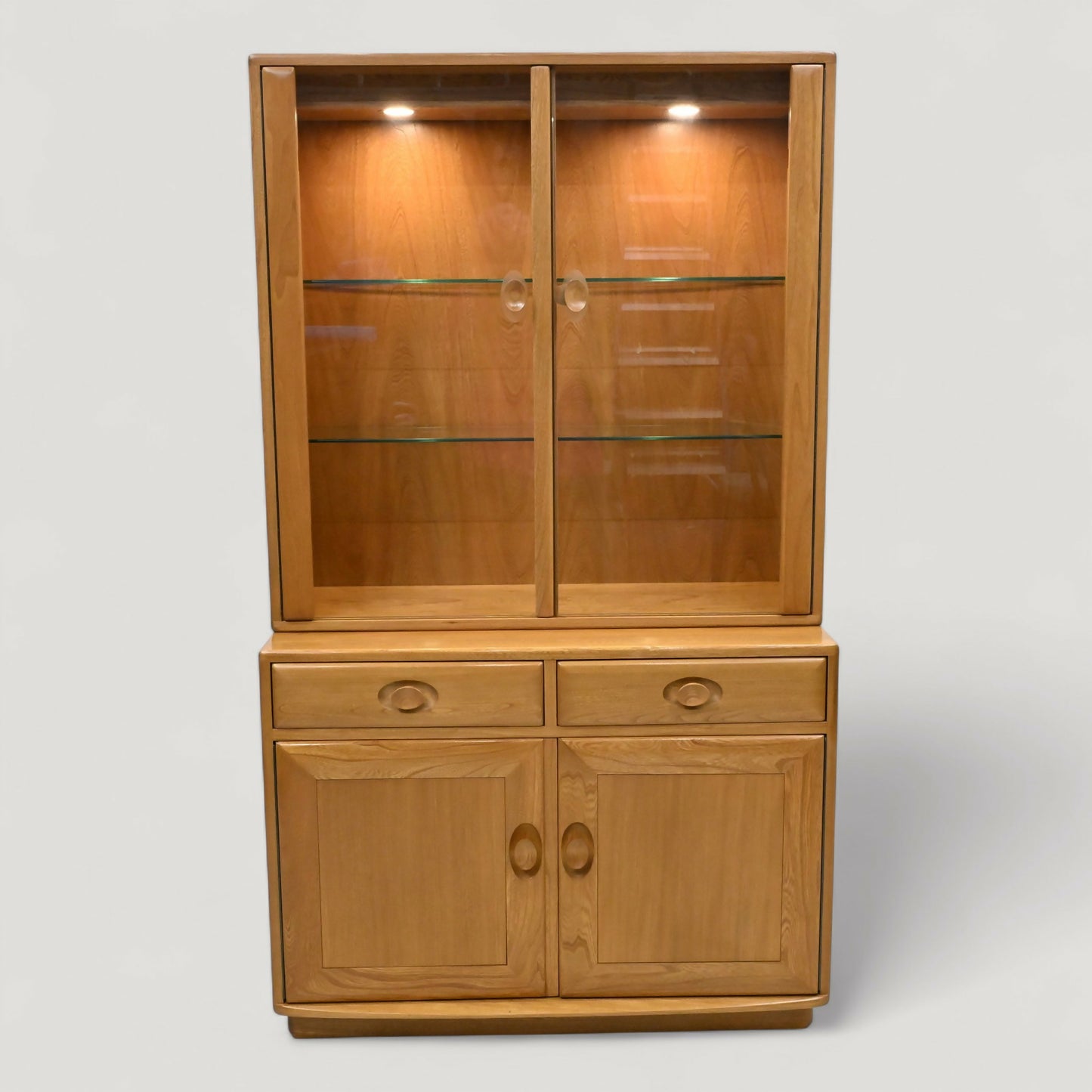 Small Ercol Windsor Sideboard Display Cabinet Top Light Finish FREE UK Delivery*. SBR10891/0209E