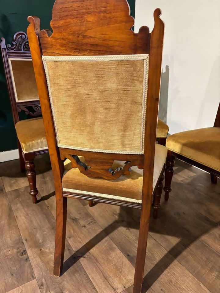 Four Edwardian Carved Walnut Dining Chairsv