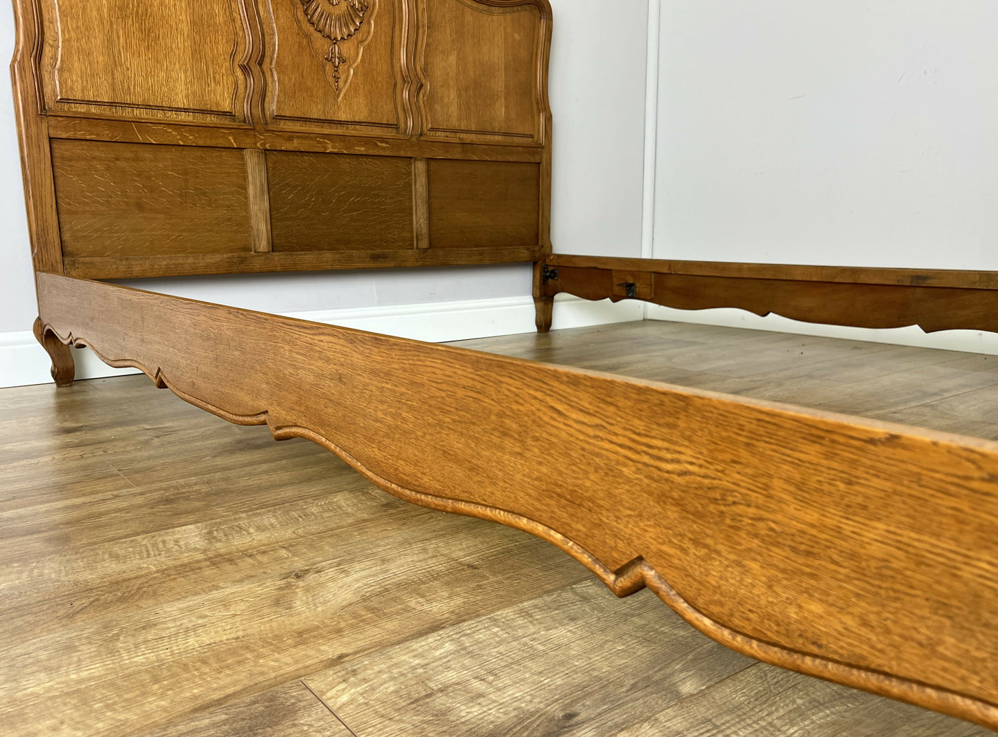 Bed Vintage French Louis XVI Oak Double Bed Frame Carved Headboard LOT 6379