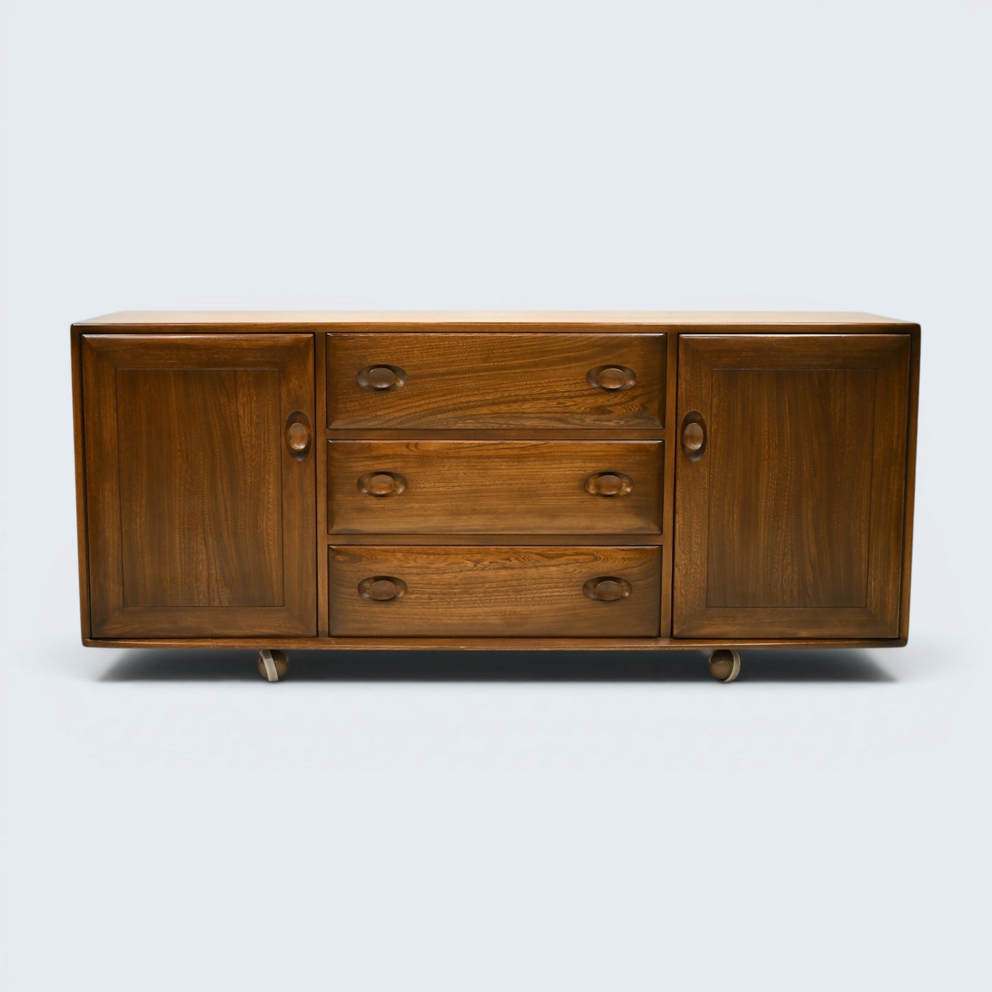 Ercol Windsor Sideboard Model Number 455 Natural Golden Dawn FREE UK Delivery*